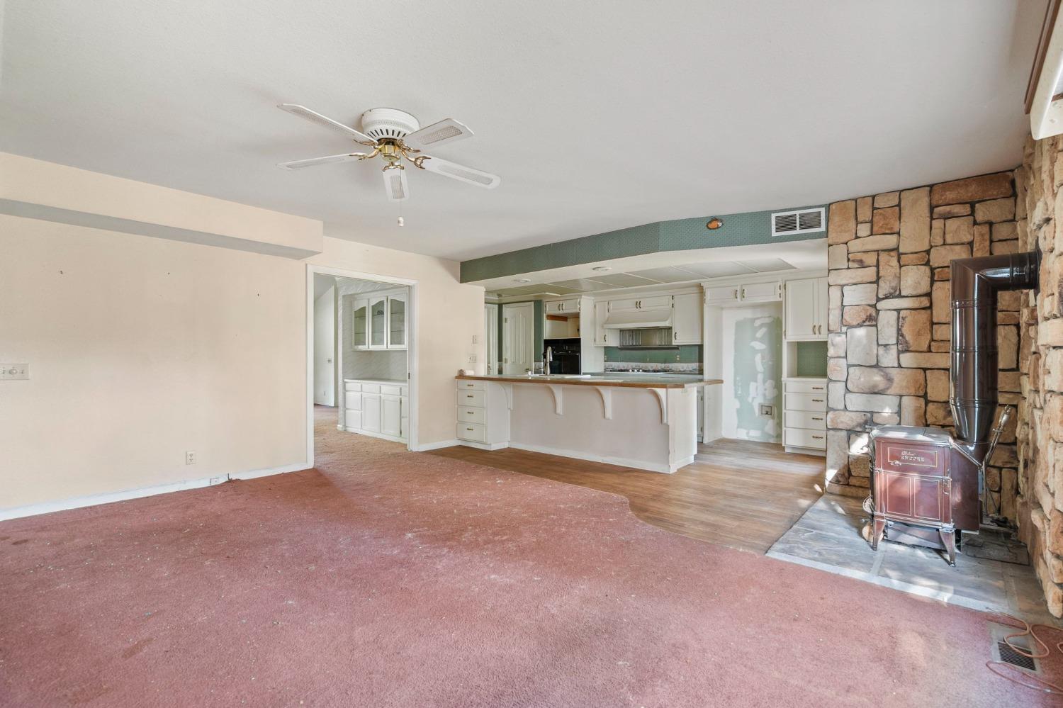 Terrace Pines Court, Grass Valley, California image 12