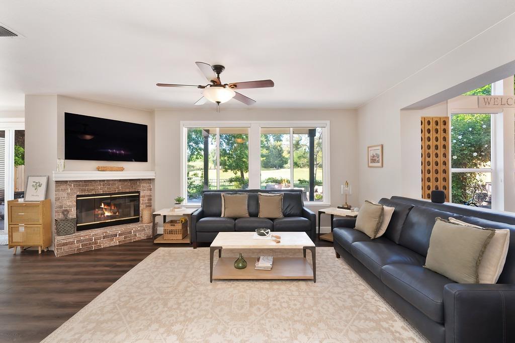 Detail Gallery Image 16 of 85 For 7301 Neblina Ct, Rancho Murieta,  CA 95683 - 4 Beds | 3 Baths