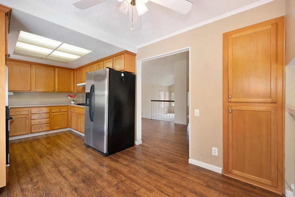 Utopia River Court, Rancho Cordova, California image 14