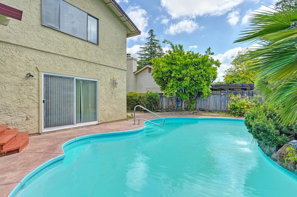 Utopia River Court, Rancho Cordova, California image 45