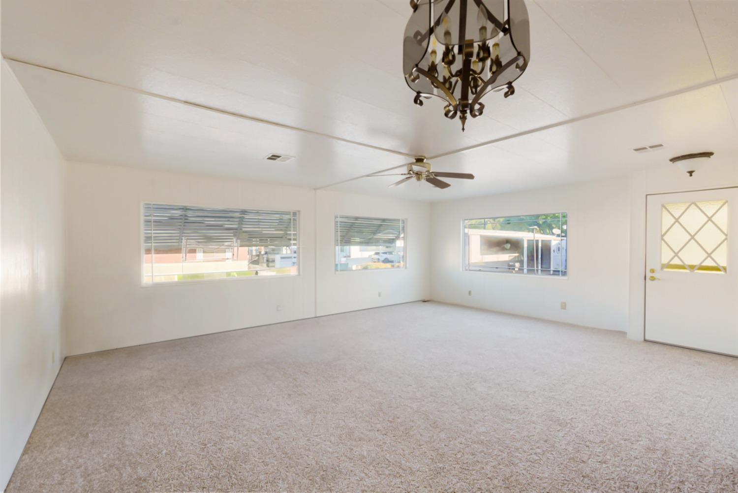 Detail Gallery Image 8 of 31 For 3936 Maui Ter, Modesto,  CA 95355 - 2 Beds | 2 Baths