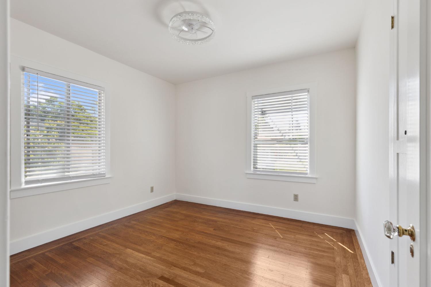 Detail Gallery Image 19 of 29 For 5356 8th Ave, Sacramento,  CA 95820 - 2 Beds | 1 Baths