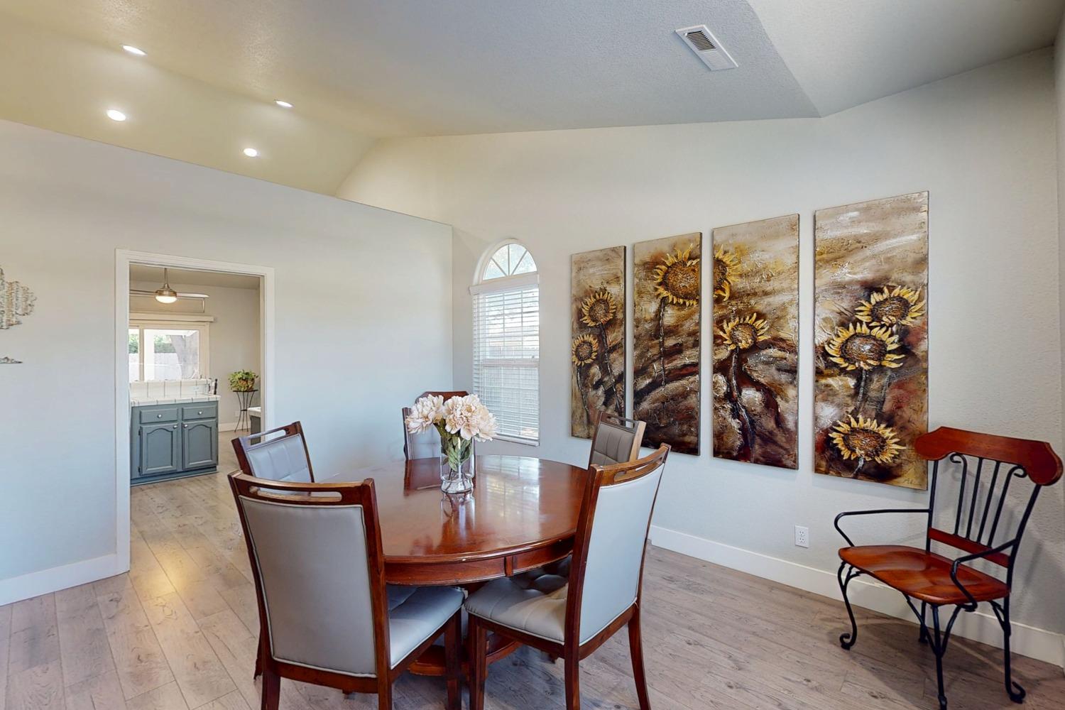 Yorktown Drive, Yuba City, California image 11