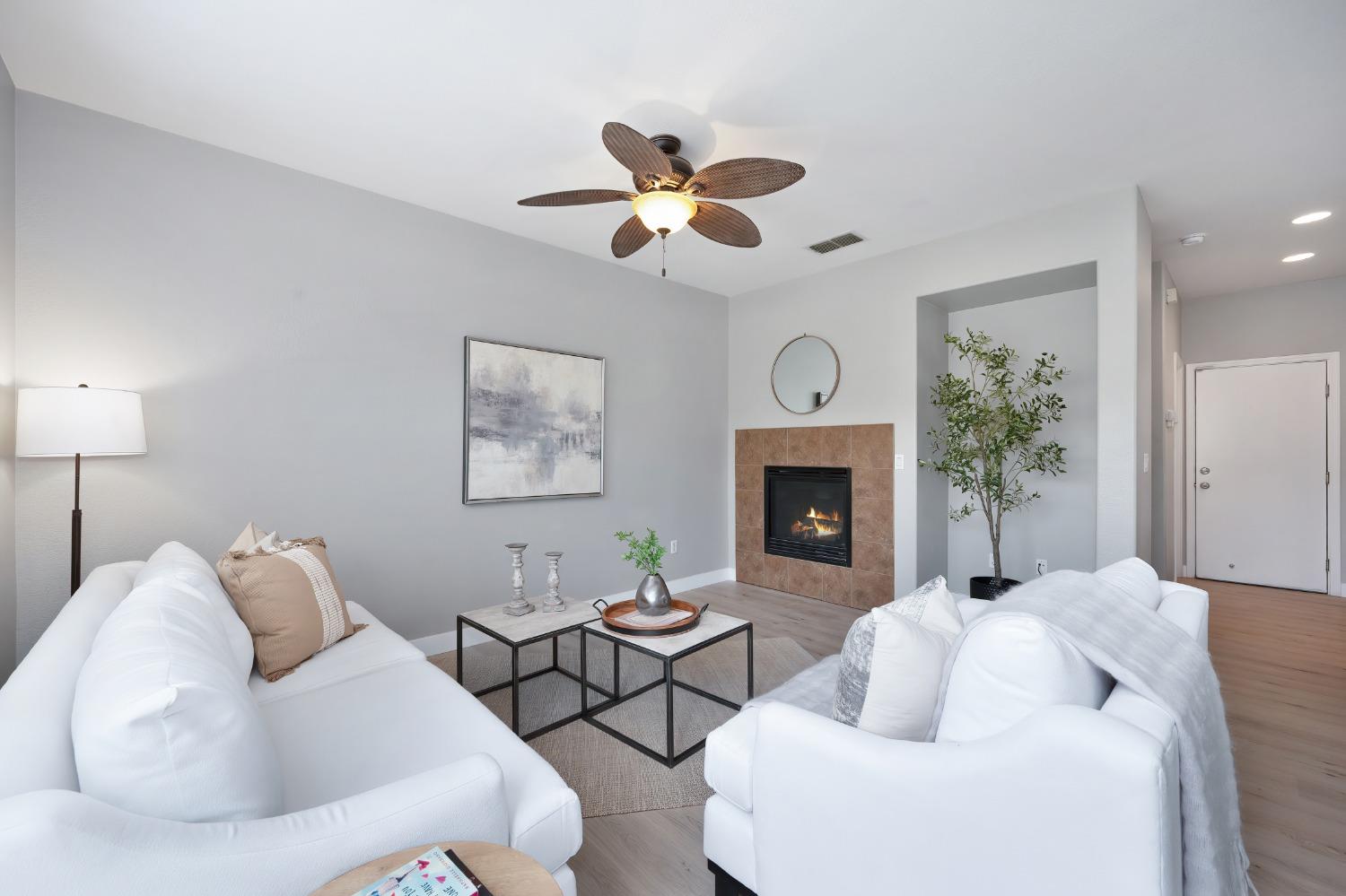 Photo #14: 225045944 Listing: Photo #14