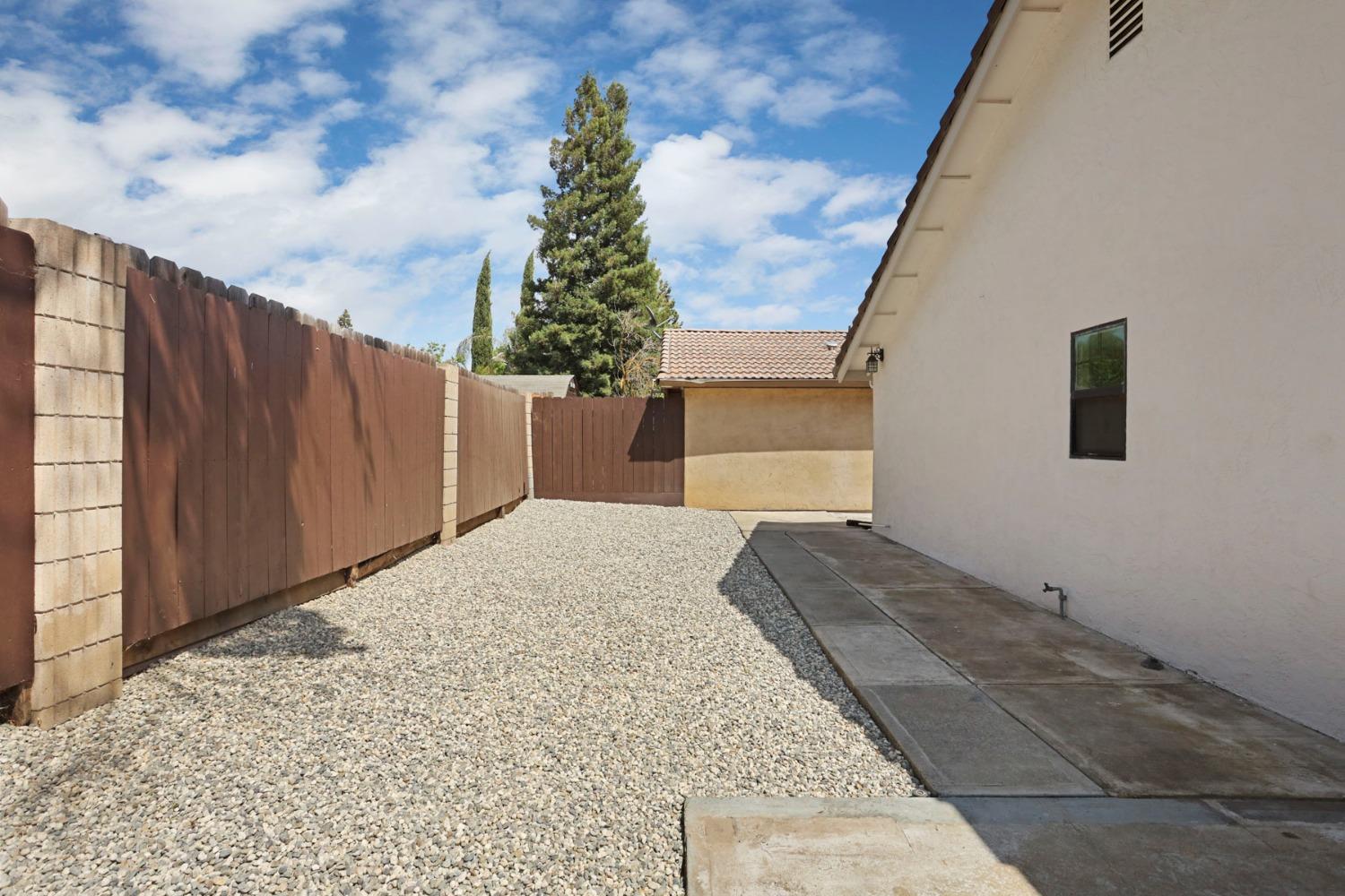 Golden Eagle Lane, Modesto, California image 35