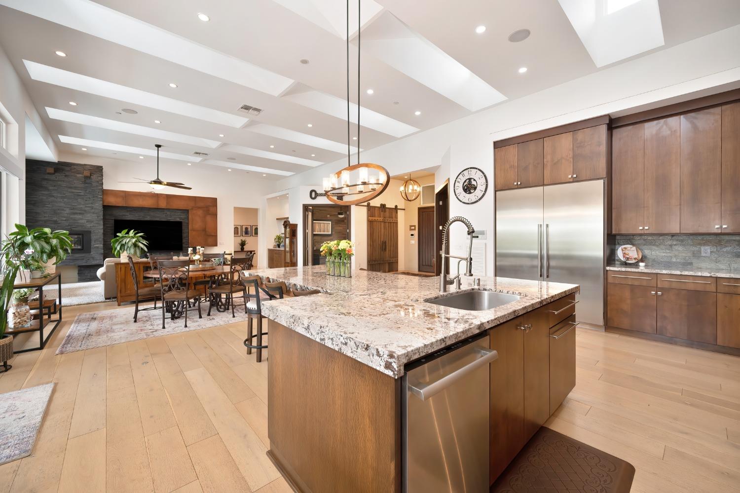 Mondrian Court, El Dorado Hills, California image 7
