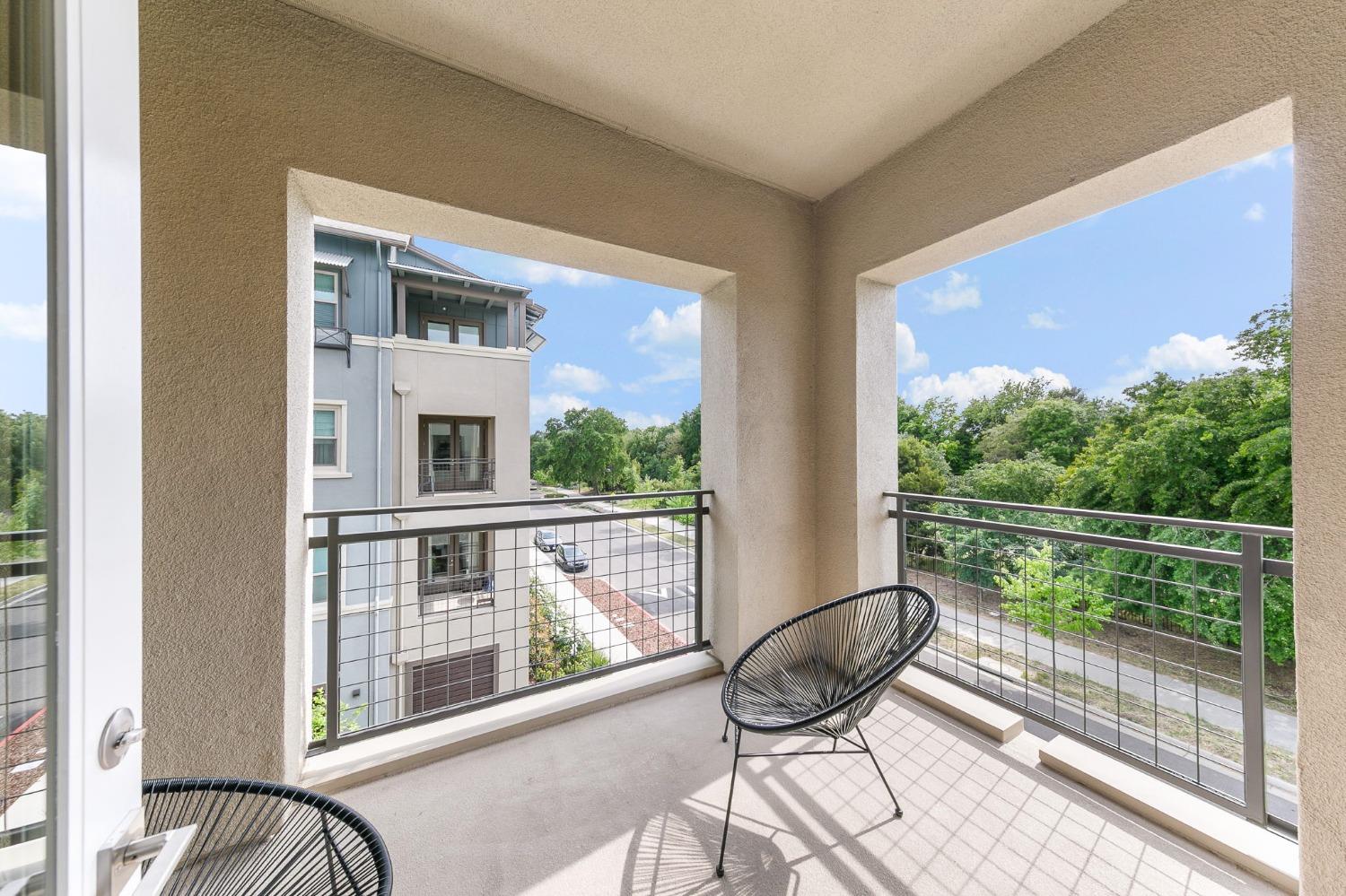 Photo #10: 225054053 Listing: Photo #10