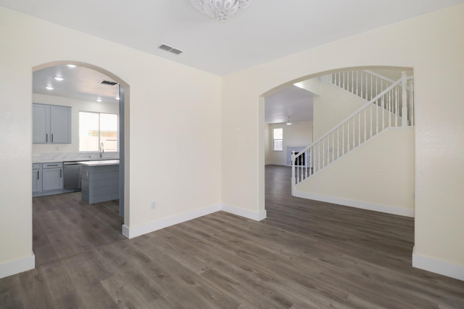 Oreo Ranch Circle, Elk Grove, California image 12