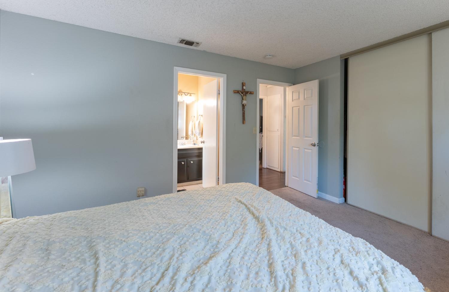 Detail Gallery Image 24 of 33 For 3988 Robinridge Way, Sacramento,  CA 95823 - 3 Beds | 2 Baths