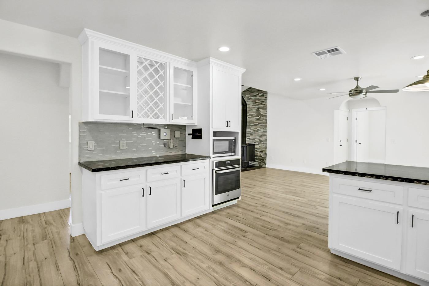 Detail Gallery Image 18 of 98 For 8535 Irish Ln, Newcastle,  CA 95658 - 4 Beds | 3 Baths