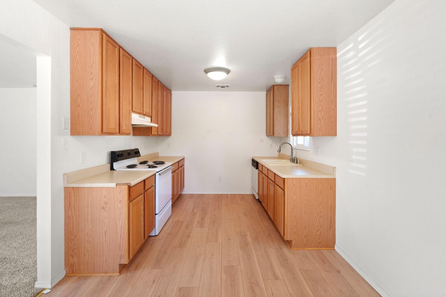 8 Fiske Avenue, Woodland, California image 9