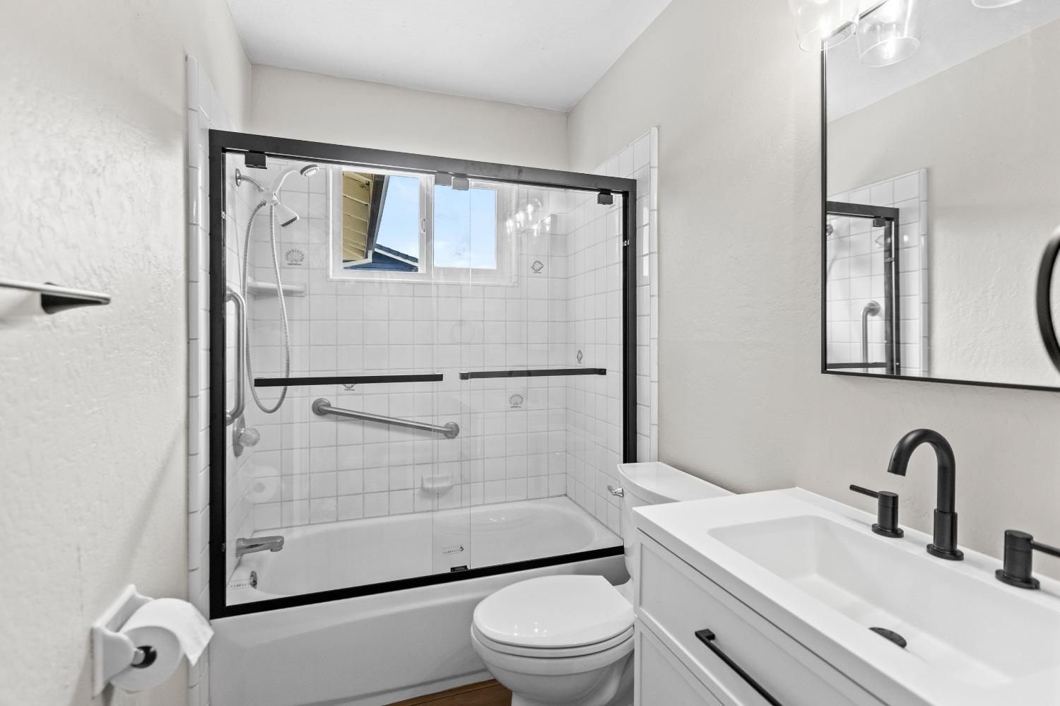 Detail Gallery Image 16 of 38 For 6445 Randy St, Rio Linda,  CA 95673 - 3 Beds | 2 Baths