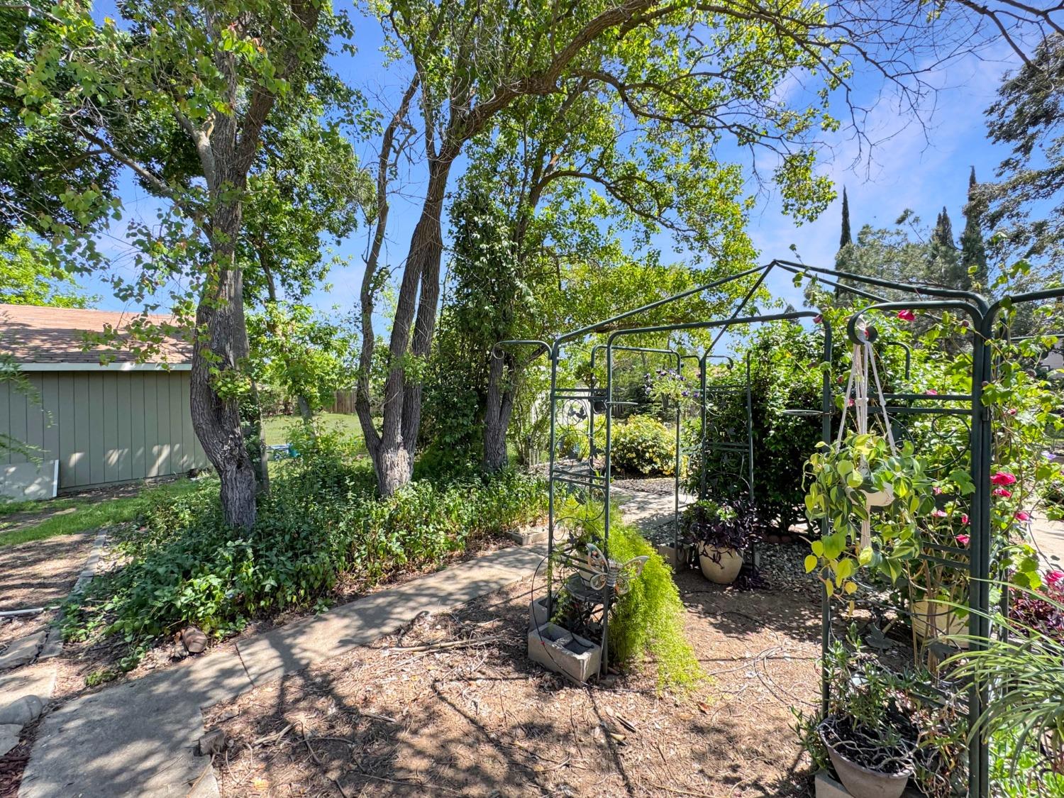 Detail Gallery Image 30 of 41 For 2100 Quail Ranch Ct, Elverta,  CA 95626 - 4 Beds | 2 Baths
