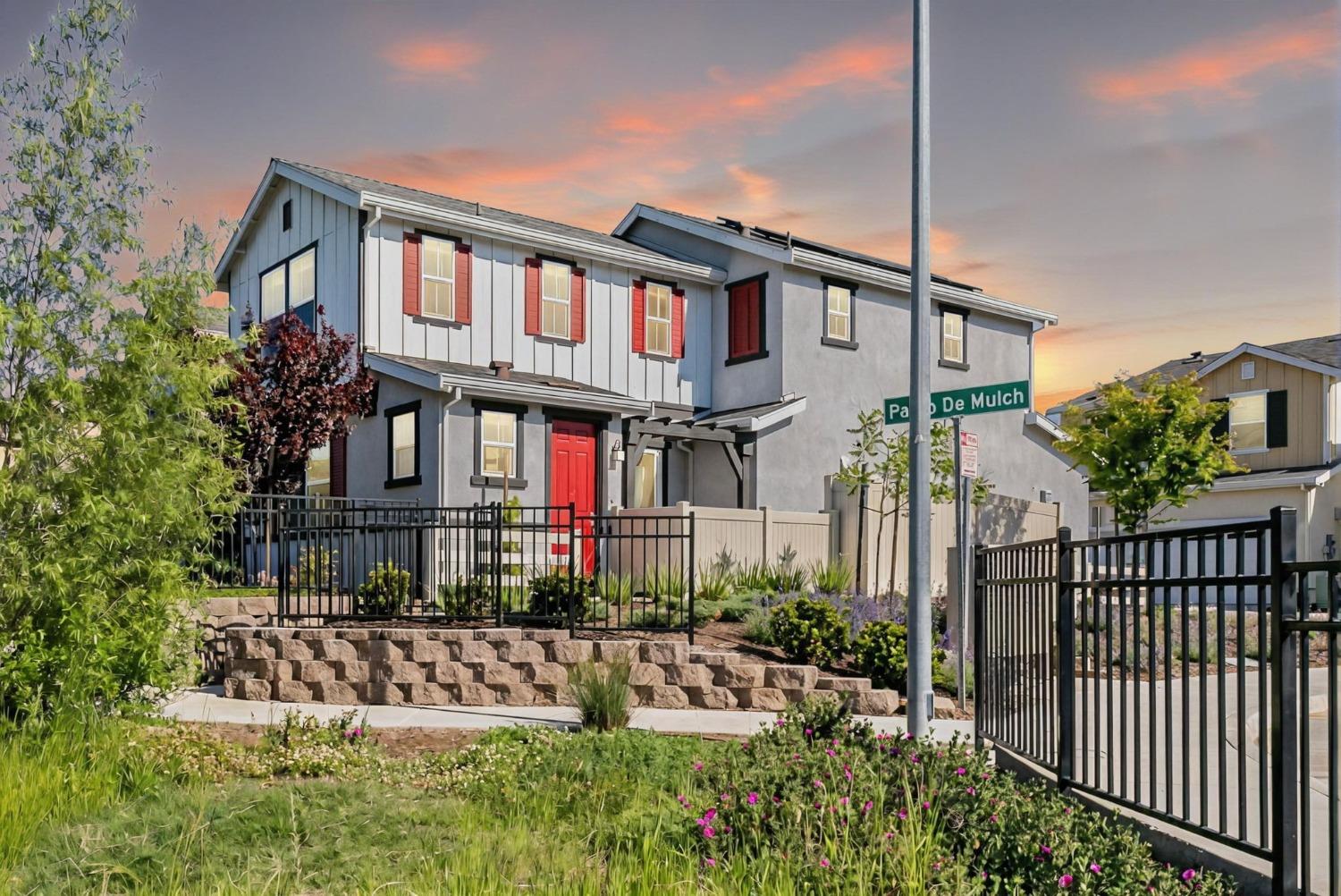 Detail Gallery Image 1 of 48 For 7875 Paseo De Mulch, Citrus Heights,  CA 95610 - 3 Beds | 2/1 Baths