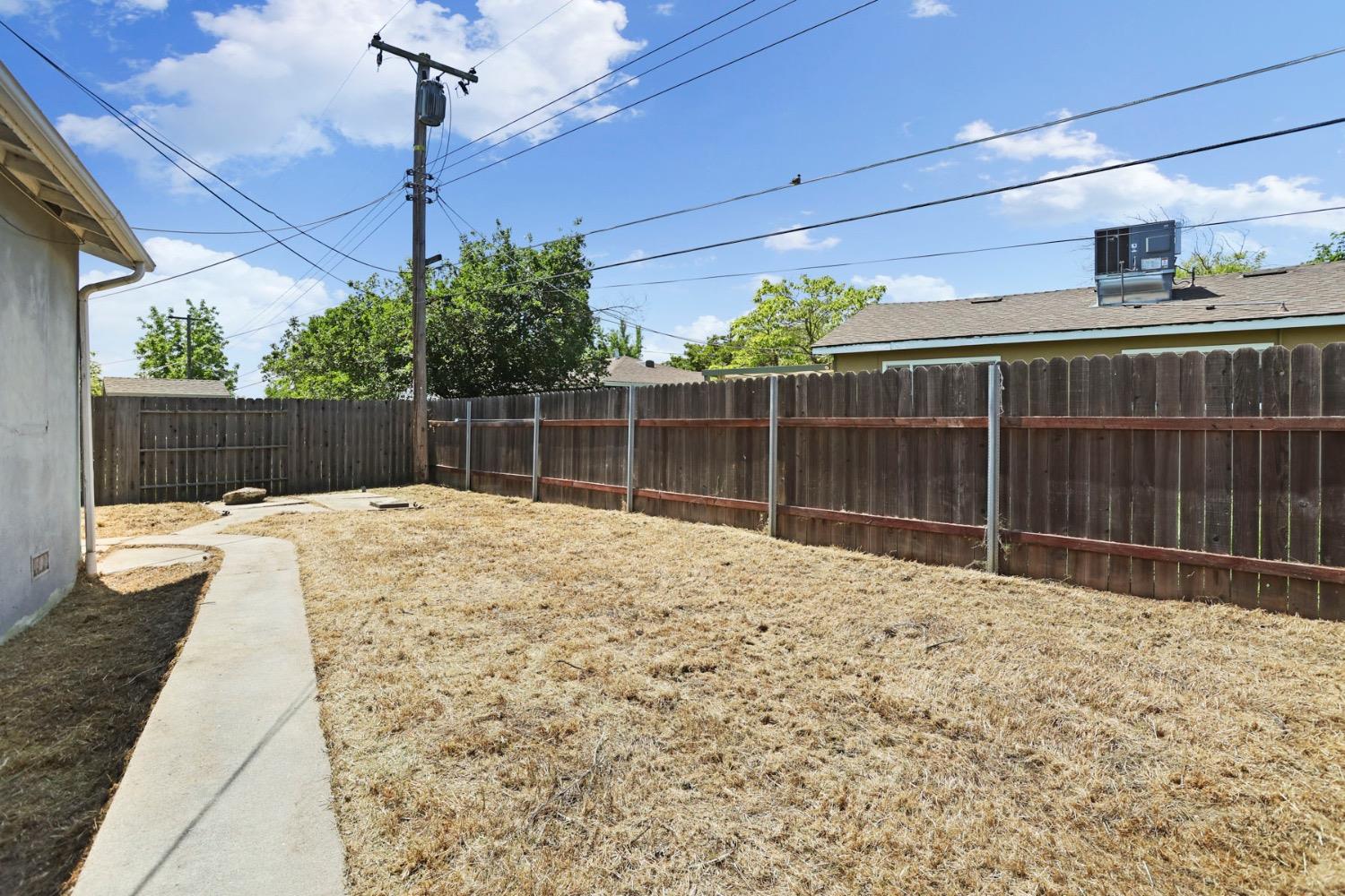 Detail Gallery Image 34 of 38 For 6039 Mio Ct, Rio Linda,  CA 95673 - 3 Beds | 2 Baths