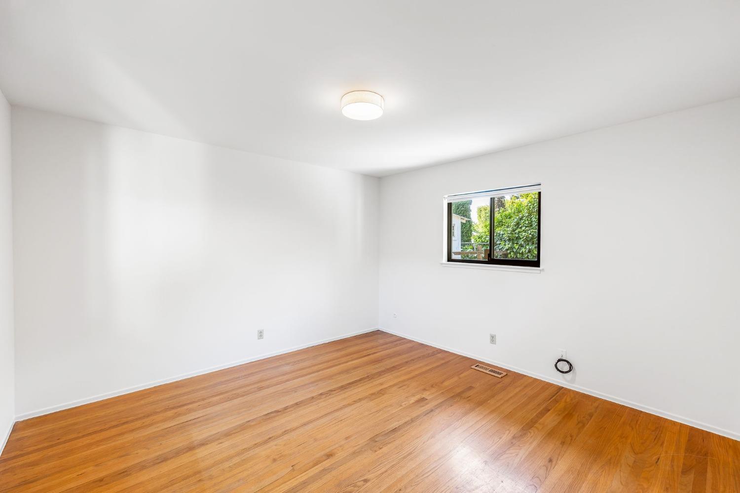 Meadowbrook Drive, Davis, California image 35