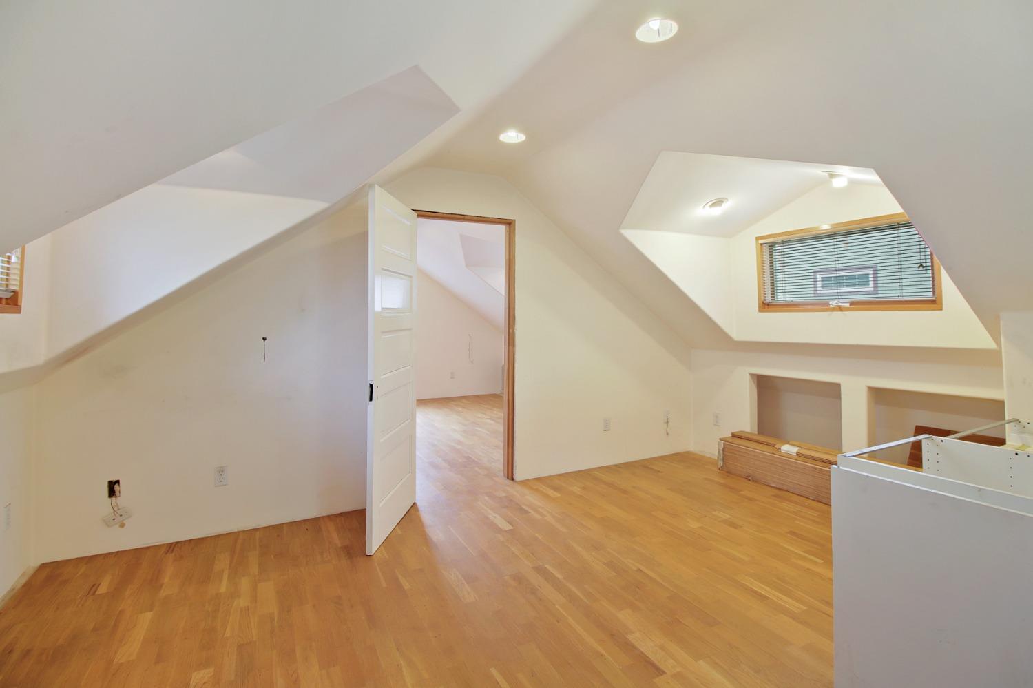 Detail Gallery Image 34 of 58 For 2322 I St, Sacramento,  CA 95816 - 4 Beds | 2 Baths