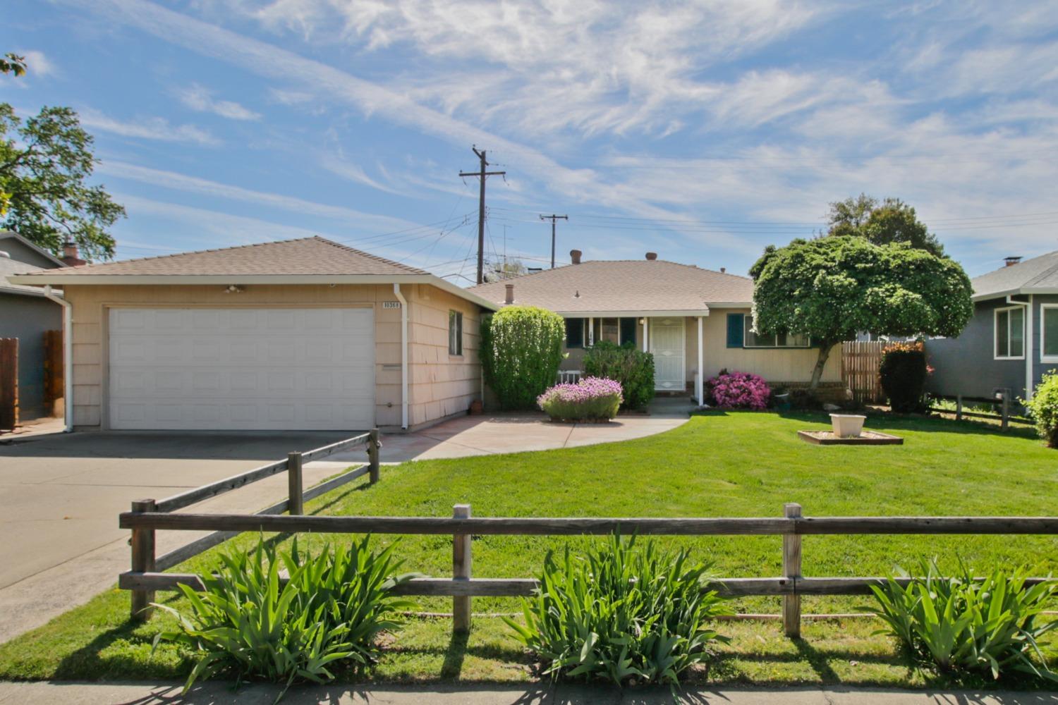 Holmes Way, Rancho Cordova, California image 2