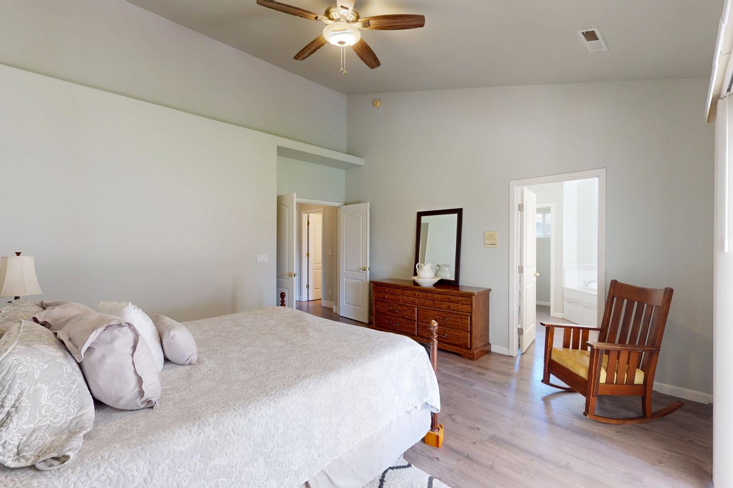 Yorktown Drive, Yuba City, California image 31