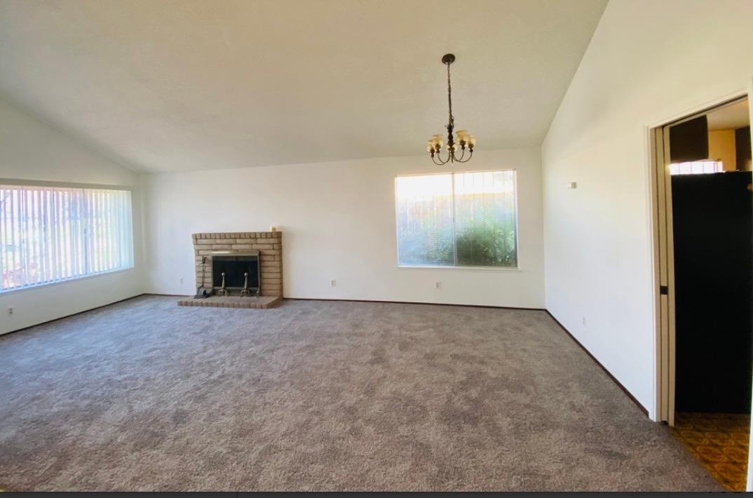 Detail Gallery Image 3 of 24 For 3633 Contempo Dr, Sacramento,  CA 95826 - 4 Beds | 2 Baths