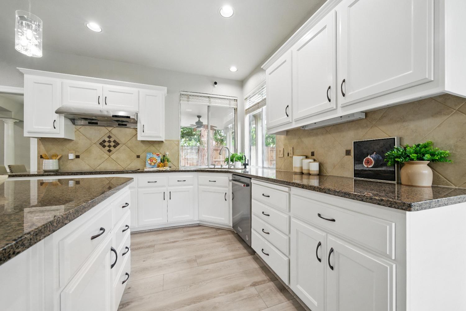 Brookhaven Drive, Roseville, California image 9
