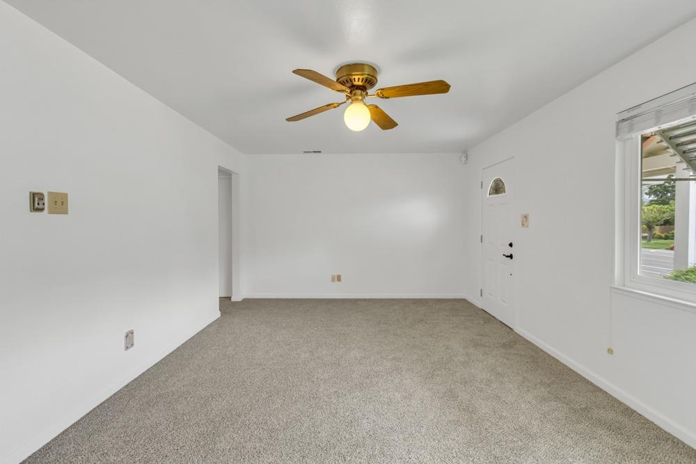 Saint James Drive, Carmichael, California image 10