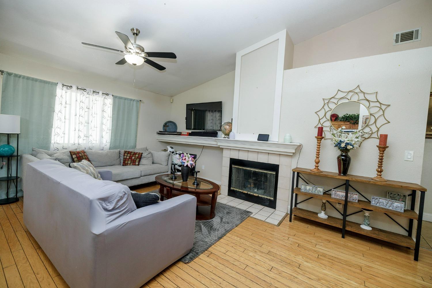 Detail Gallery Image 21 of 44 For 3070 Togninali Ln, Stockton,  CA 95206 - 3 Beds | 2 Baths