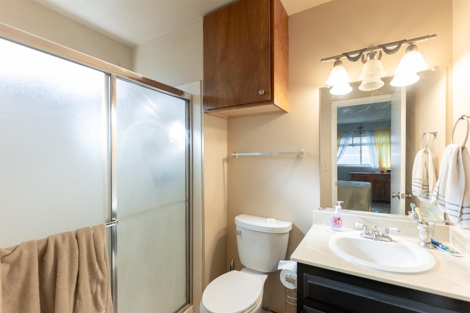 Detail Gallery Image 19 of 33 For 3988 Robinridge Way, Sacramento,  CA 95823 - 3 Beds | 2 Baths