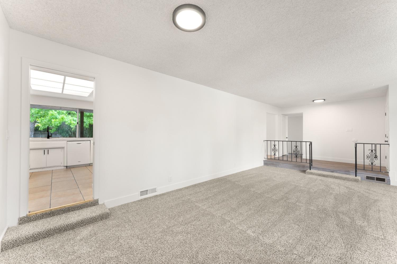 Rivercrest Drive, Sacramento, California image 6