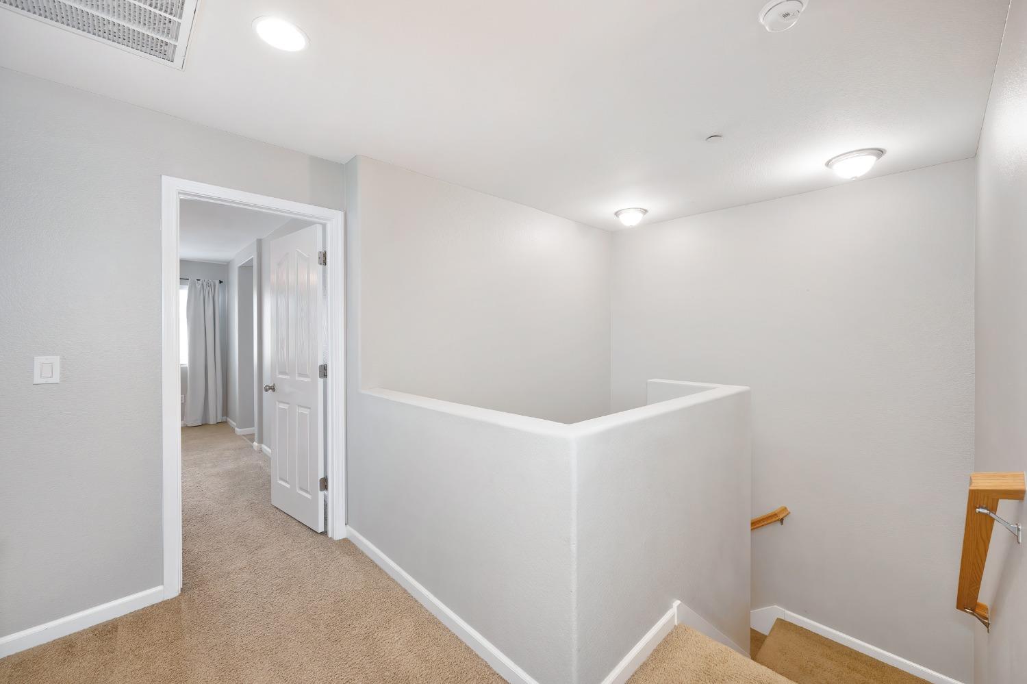 Photo #32: 225045944 Listing: Photo #32