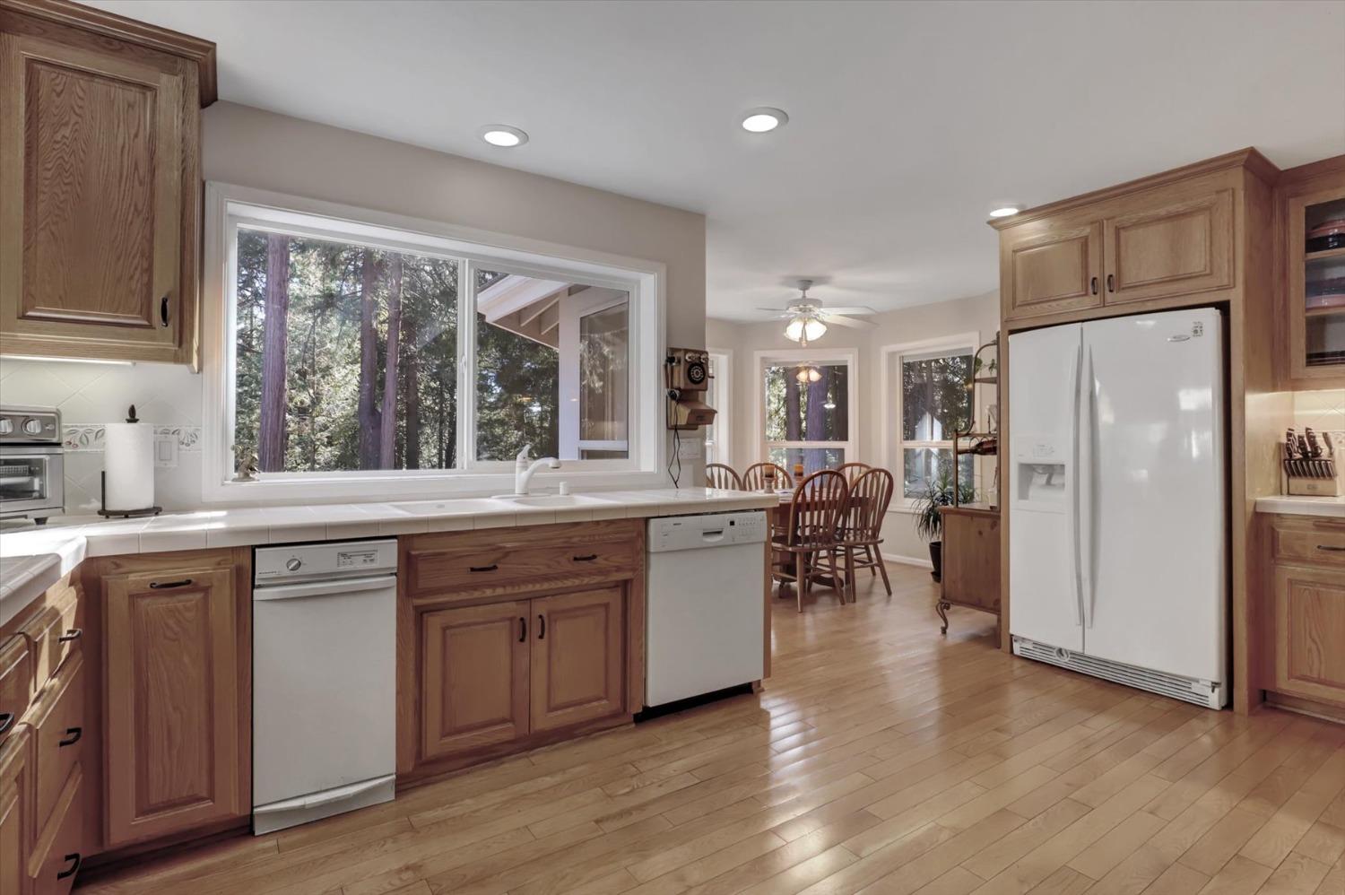 Detail Gallery Image 11 of 89 For 11555 Sky Pines Ridge Rd, Nevada City,  CA 95959 - 3 Beds | 2/2 Baths