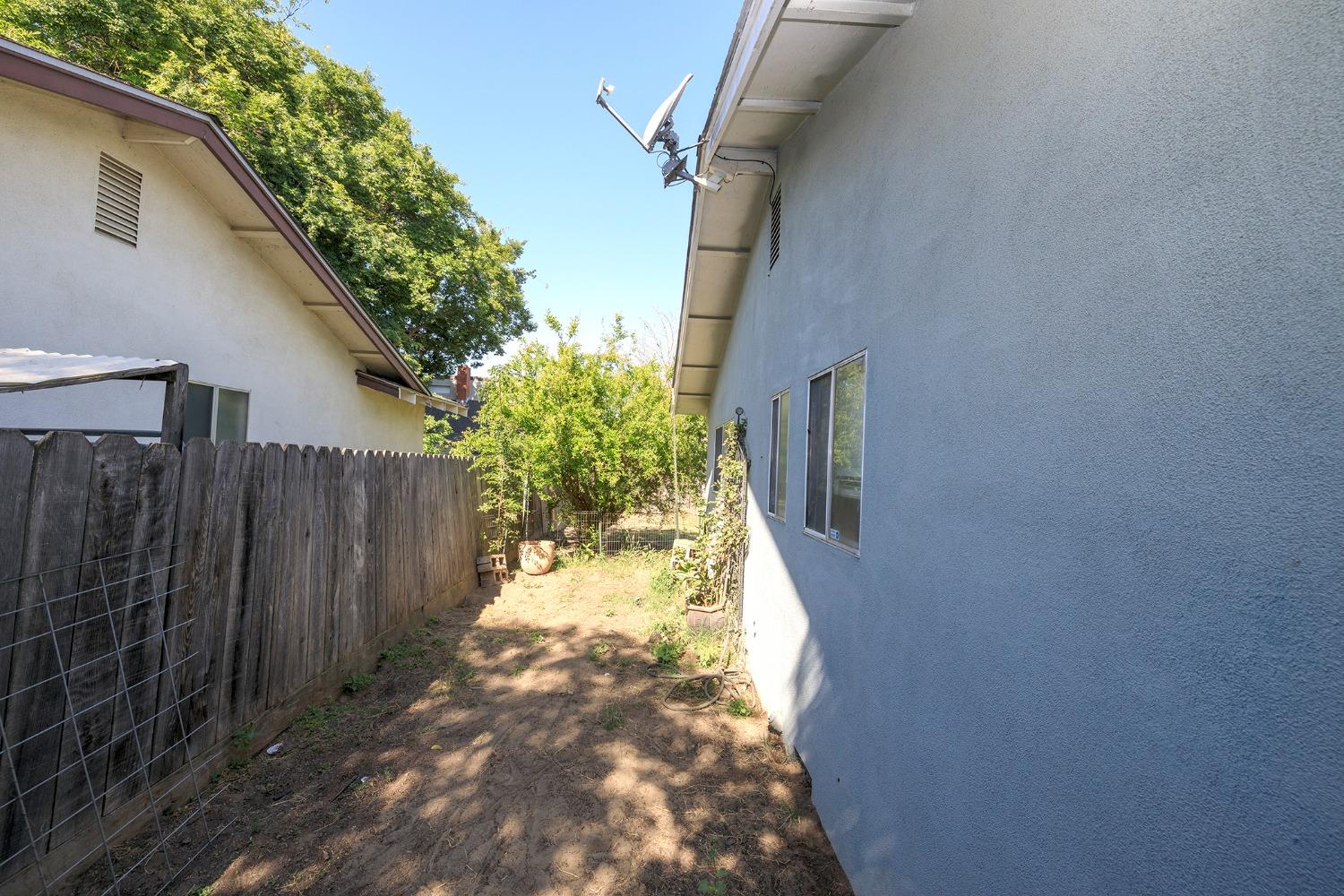 Detail Gallery Image 25 of 25 For 2501 Adrian St, Turlock,  CA 95382 - 3 Beds | 2 Baths