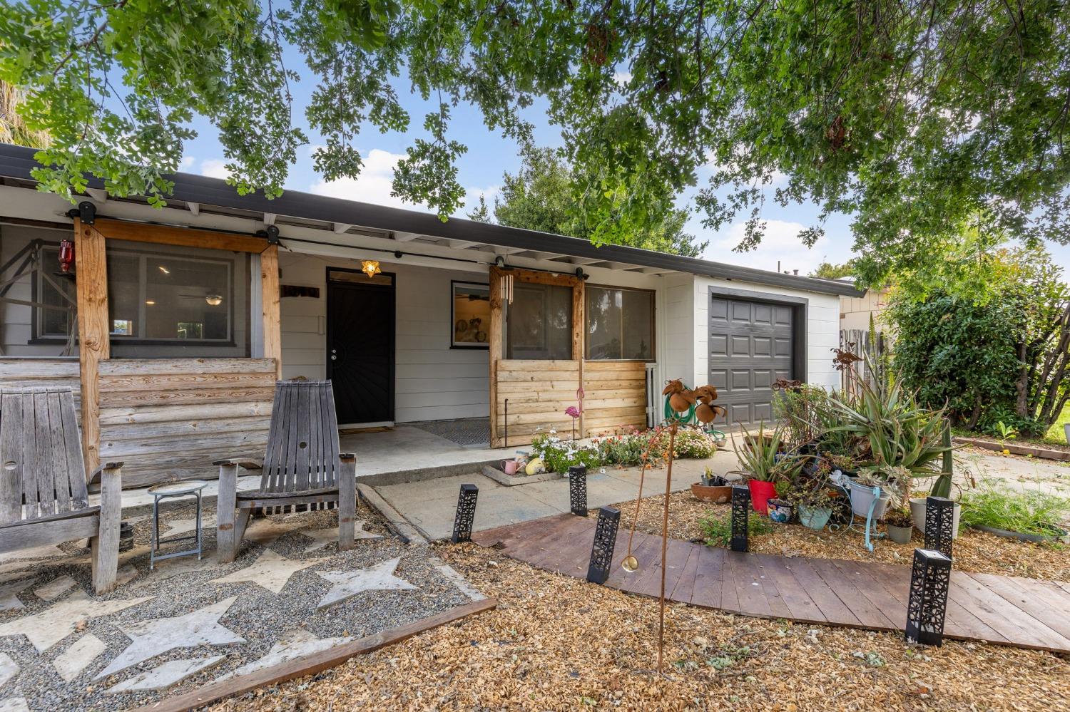 Hobson Avenue, West Sacramento, California image 1