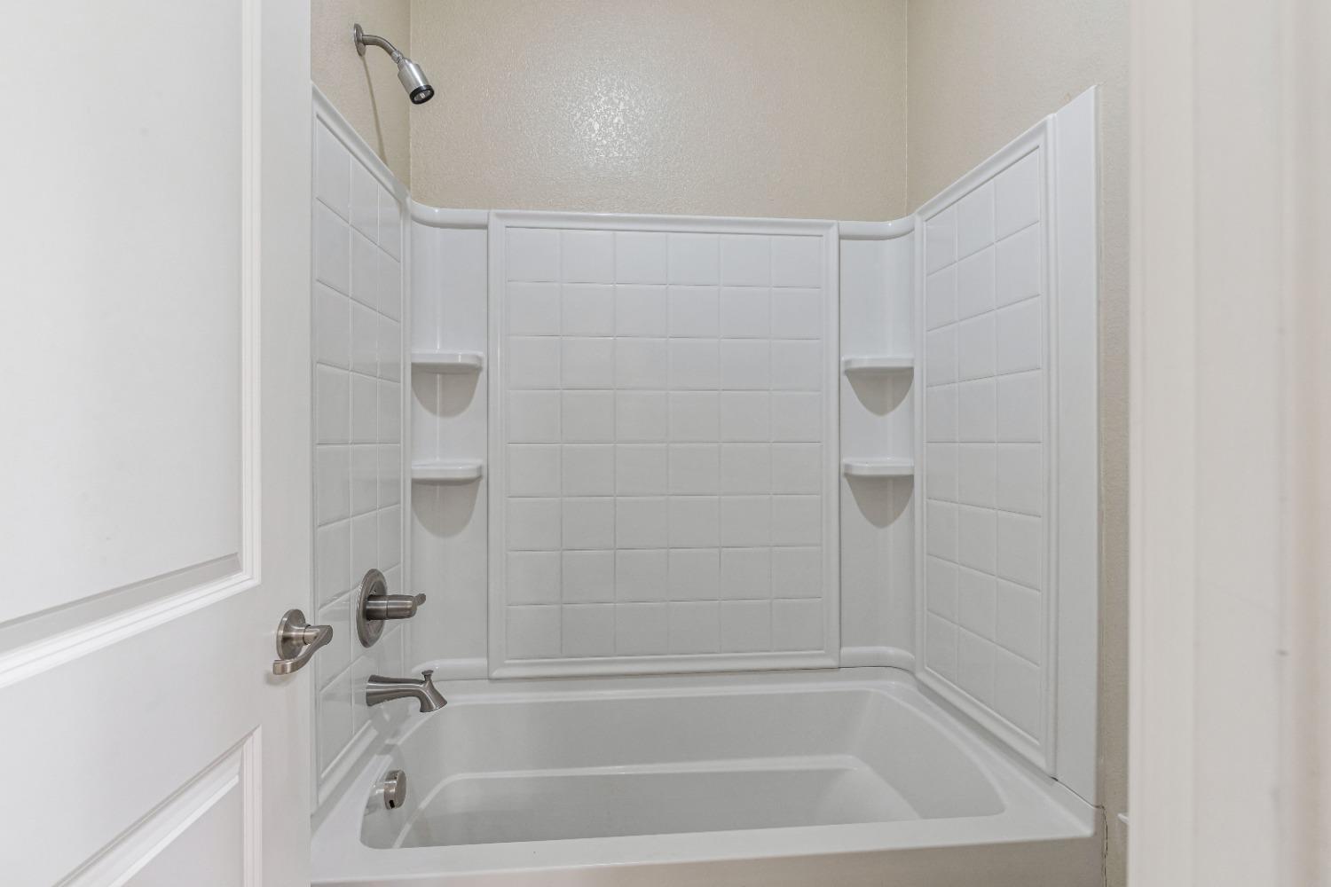 Detail Gallery Image 26 of 48 For 18551 Admiral Way, Lathrop,  CA 95330 - 4 Beds | 3 Baths