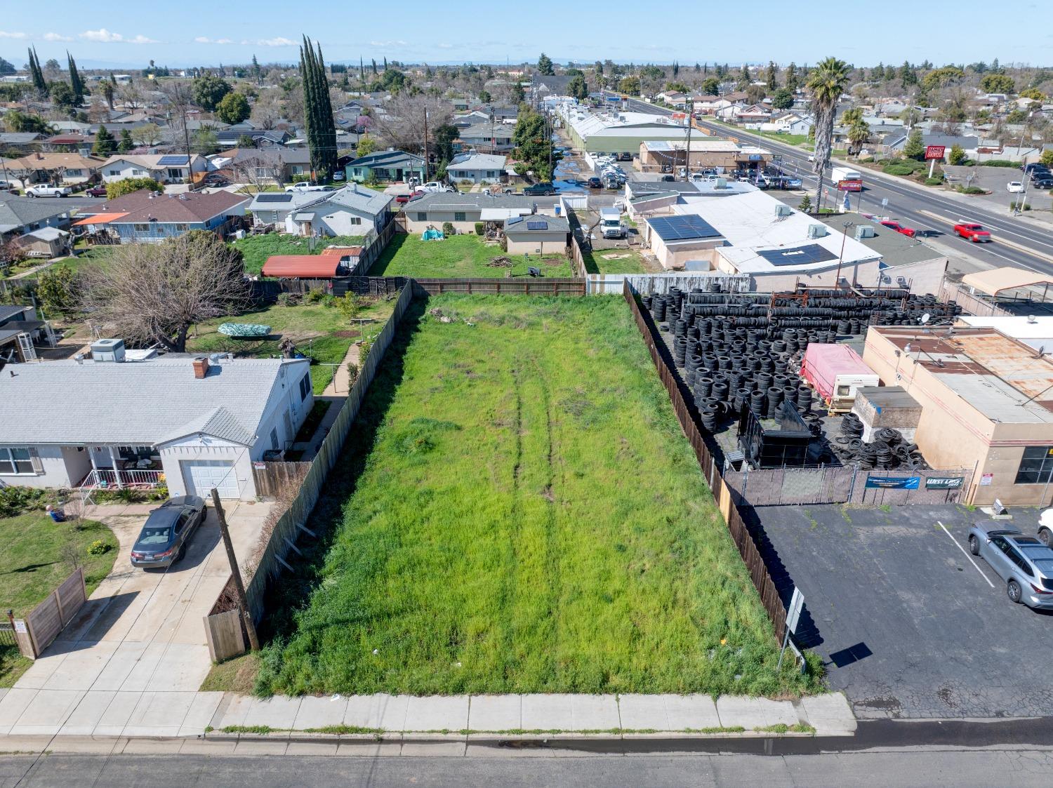 Carol, Merced, California image 2