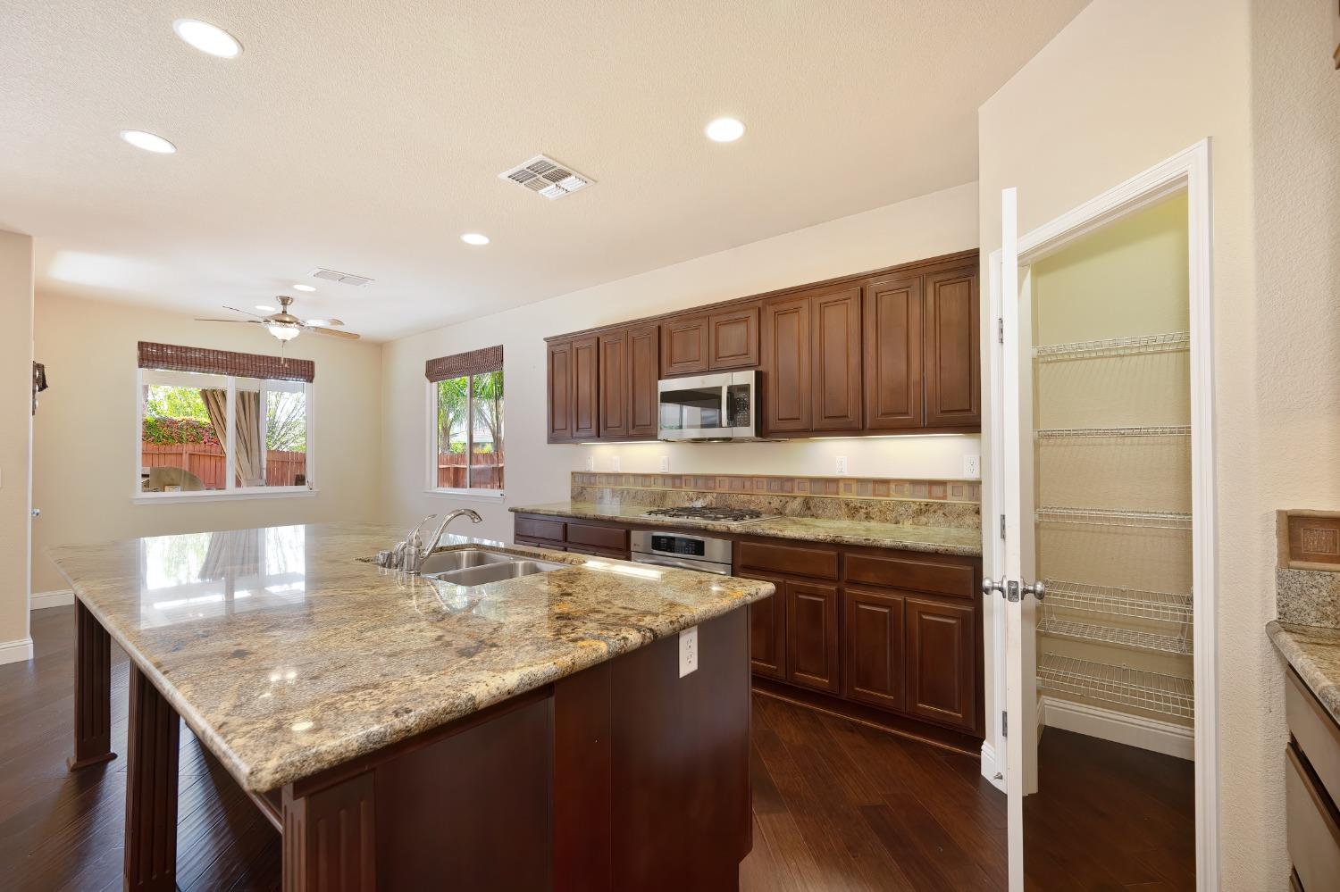 Tenaja Way, Rancho Cordova, California image 21