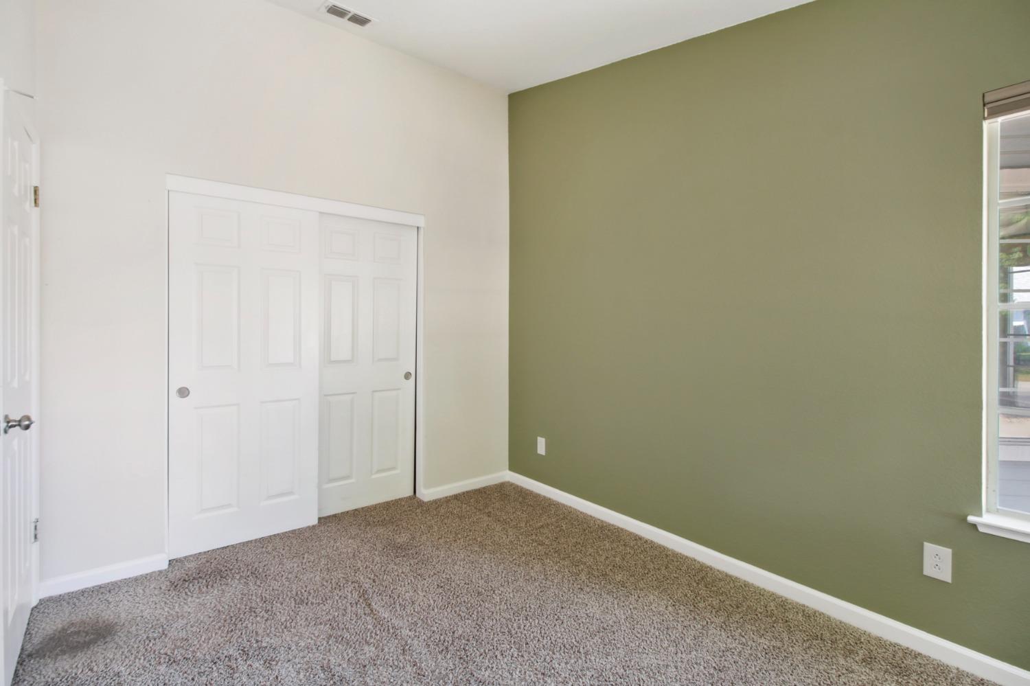 Lakespring Way, Sacramento, California image 37