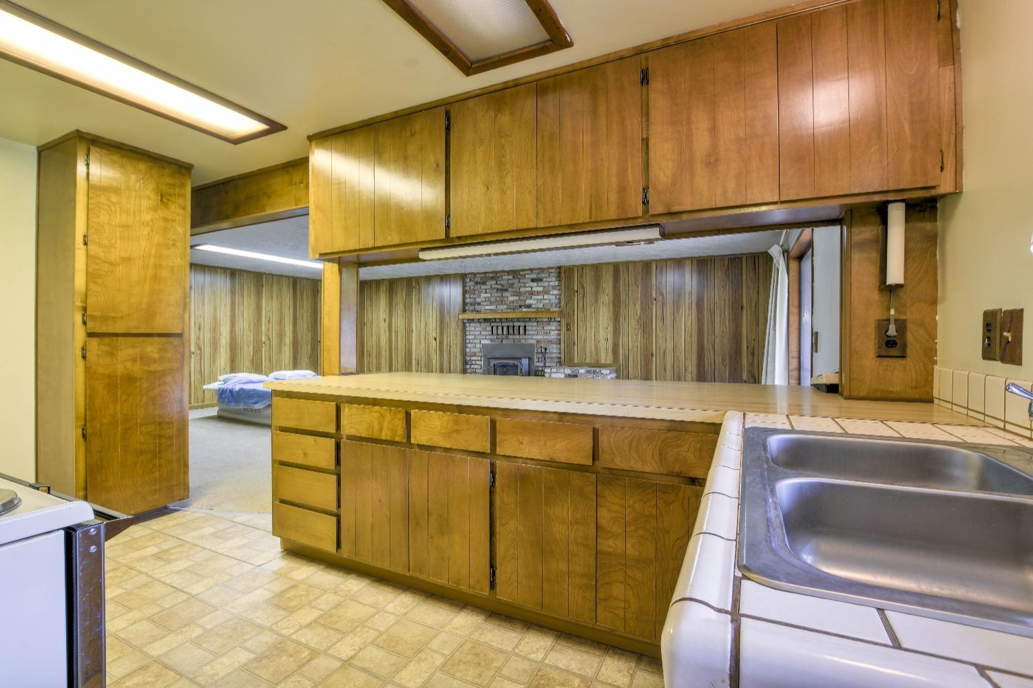 Elnora Drive, Penn Valley, California image 16
