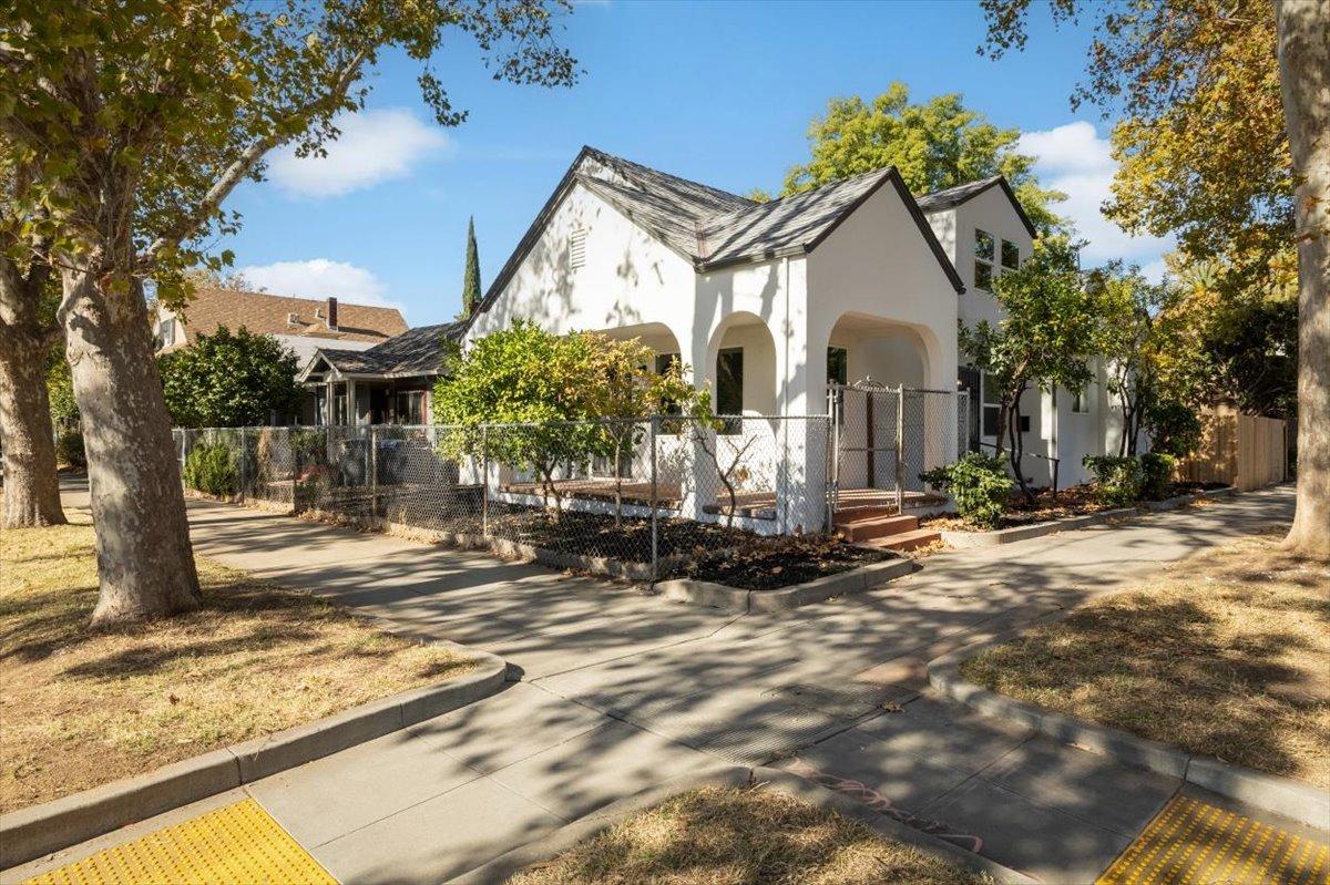 19th Street, Sacramento, California image 31