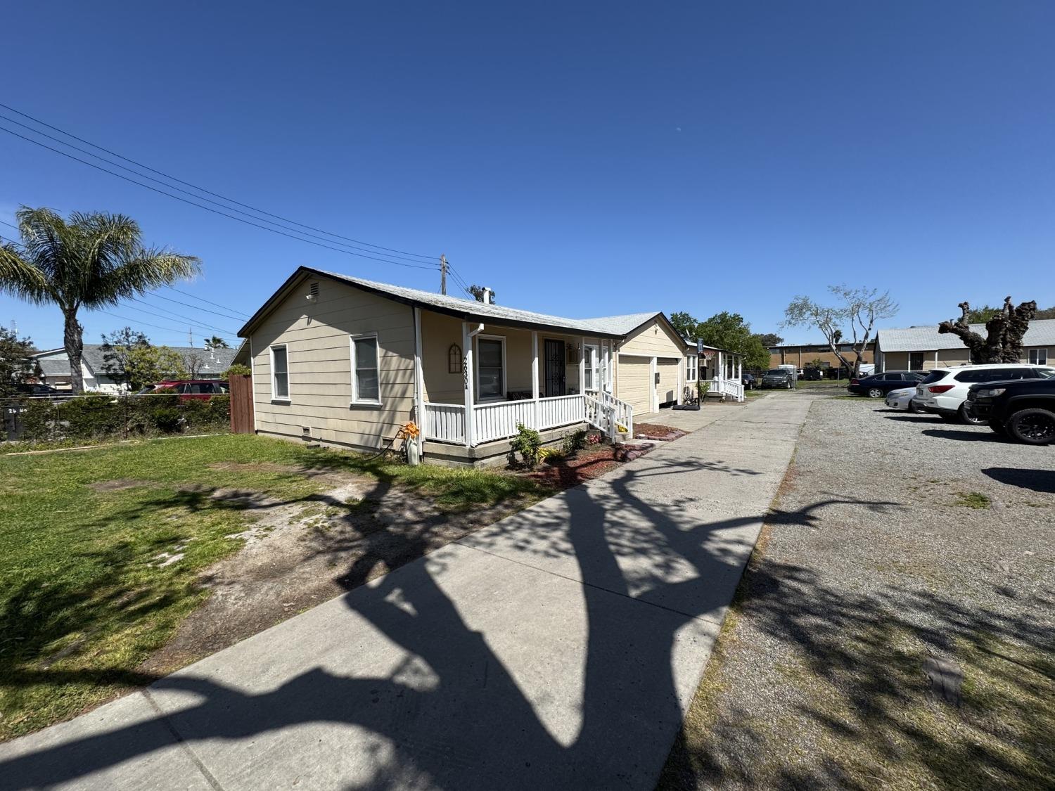 Forrest Street, Sacramento, California image 6