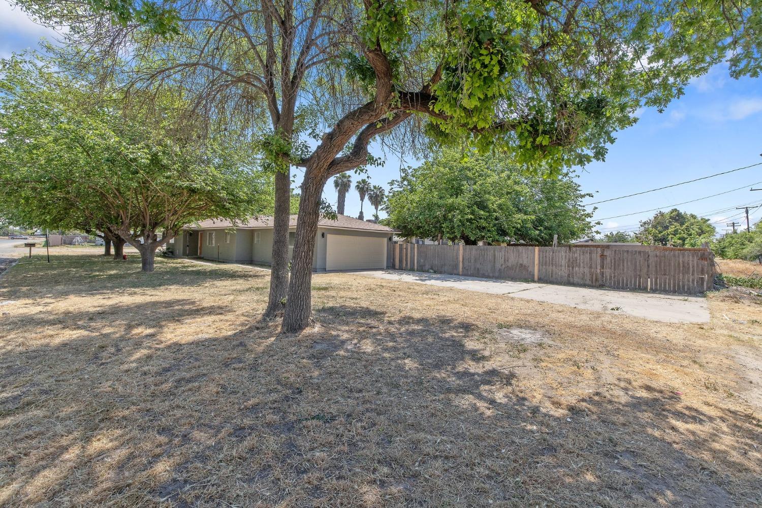 W Woods Avenue, Tipton, California image 38