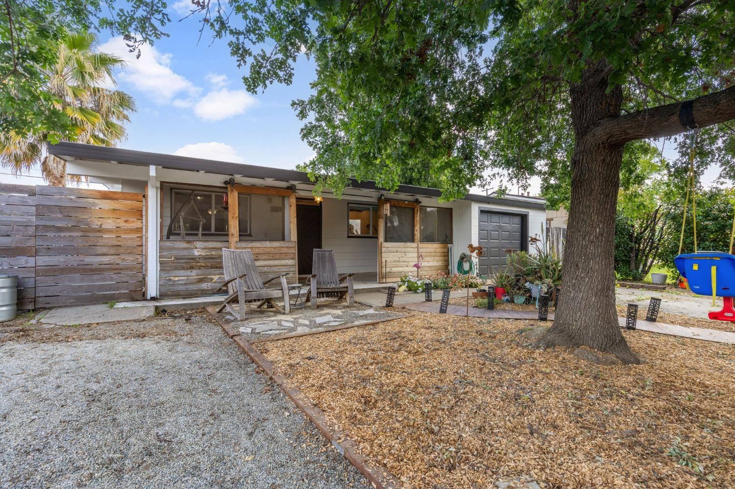 Hobson Avenue, West Sacramento, California image 3