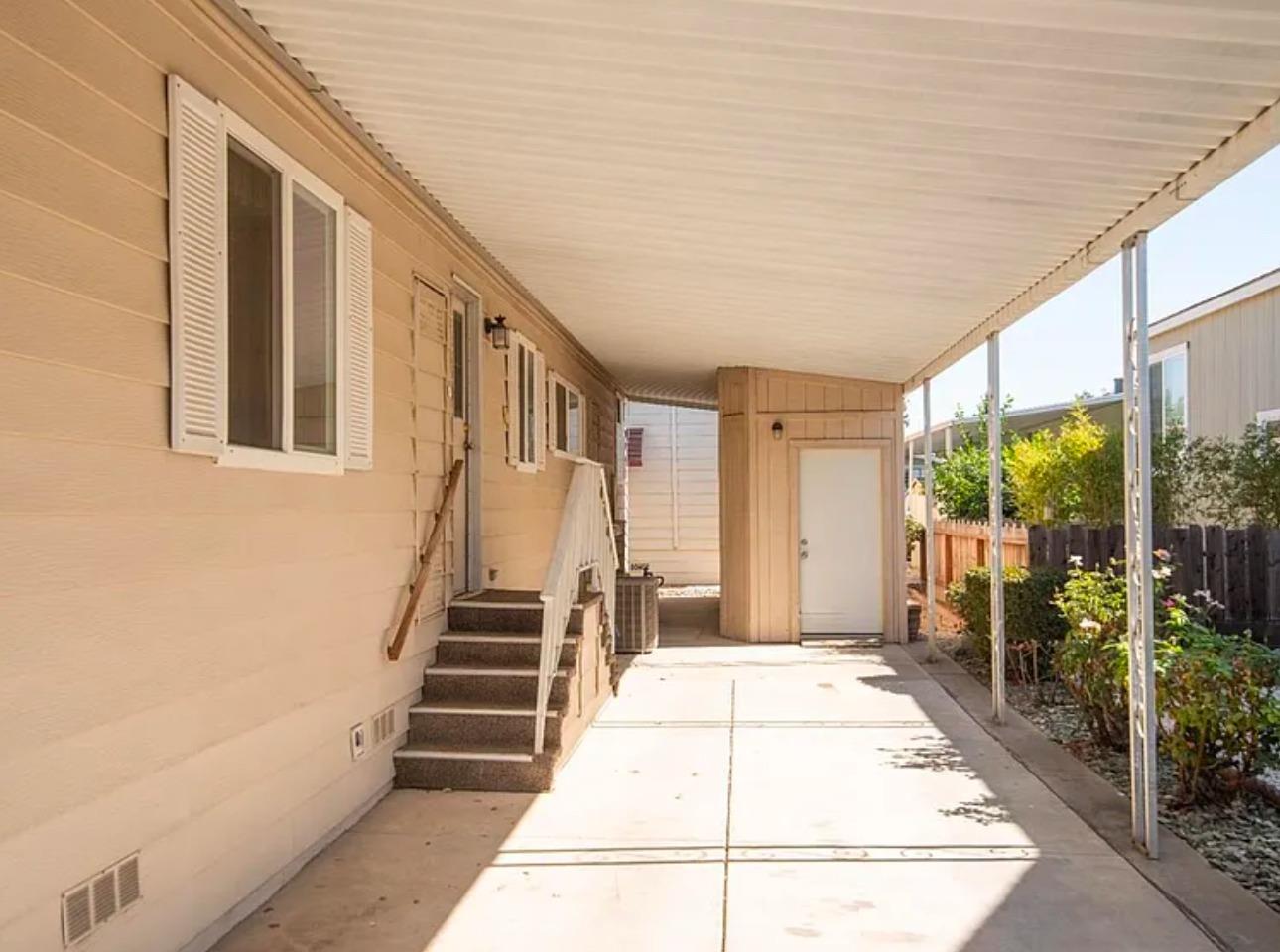Detail Gallery Image 6 of 31 For 3936 Maui Ter, Modesto,  CA 95355 - 2 Beds | 2 Baths