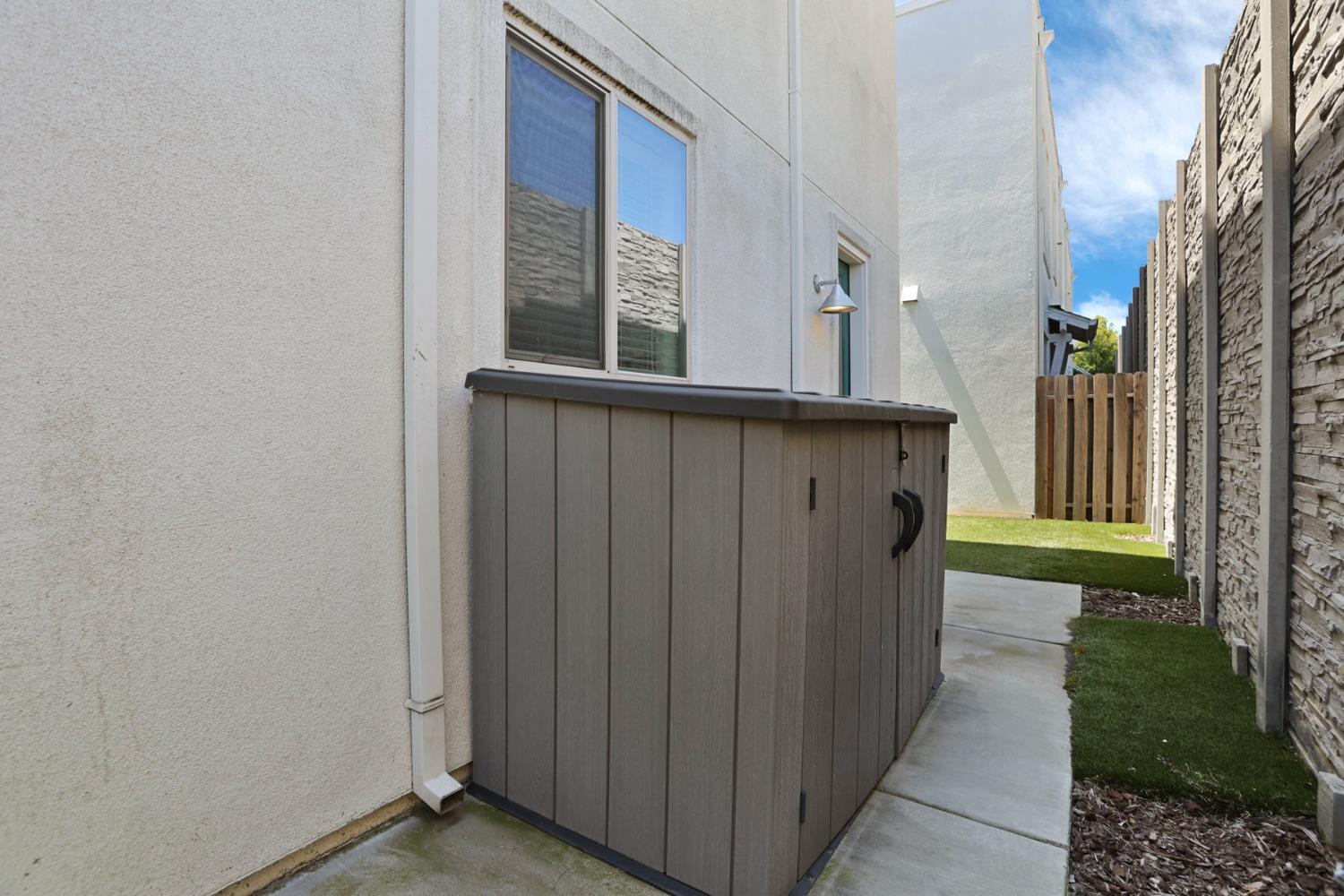 Photo #37: 225053792 Listing: Photo #37