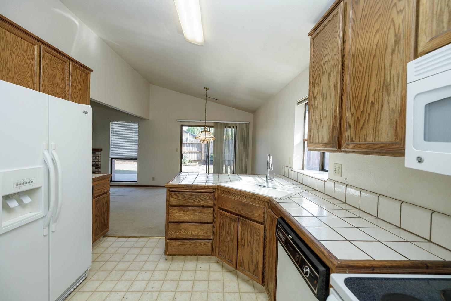Walnut Park Drive, Modesto, California image 14