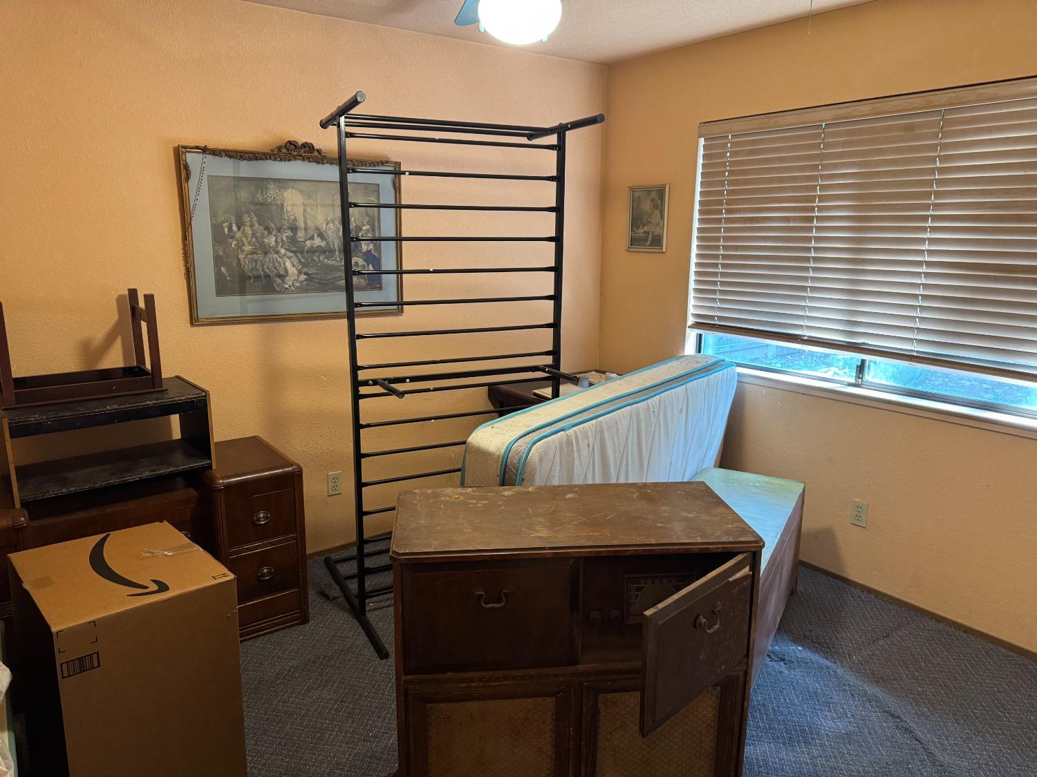 Kenneth Avenue, Carmichael, California image 18