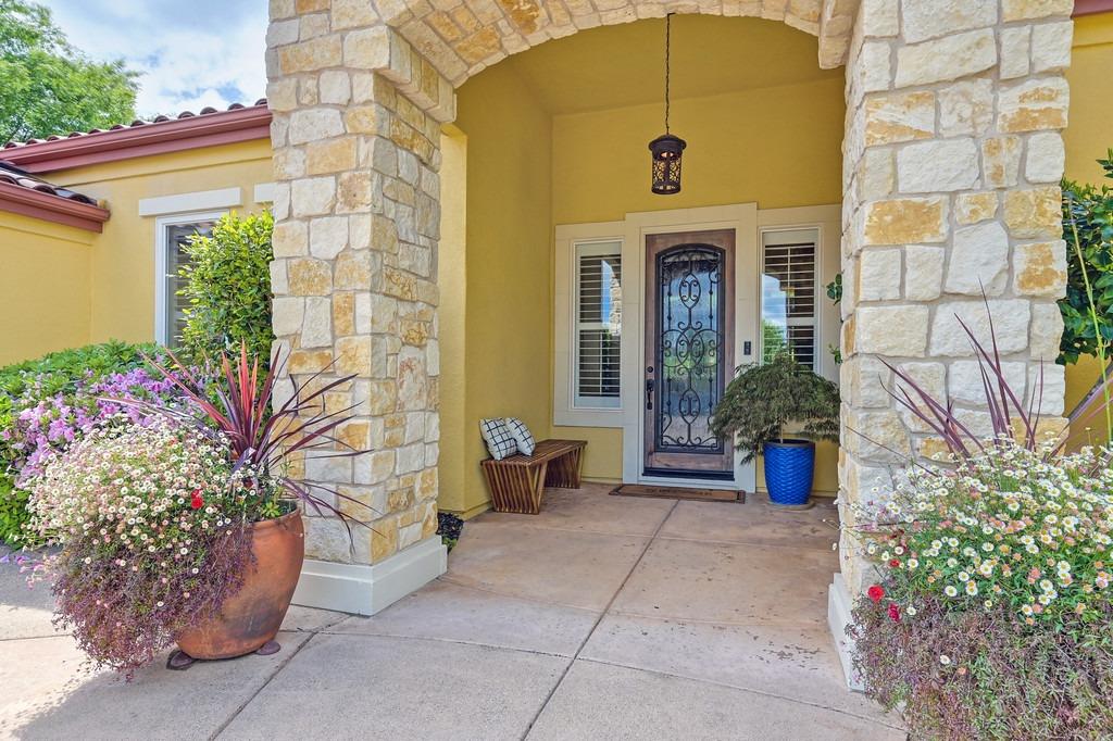 Detail Gallery Image 6 of 91 For 4232 Savoie Ct, Loomis,  CA 95650 - 4 Beds | 3 Baths