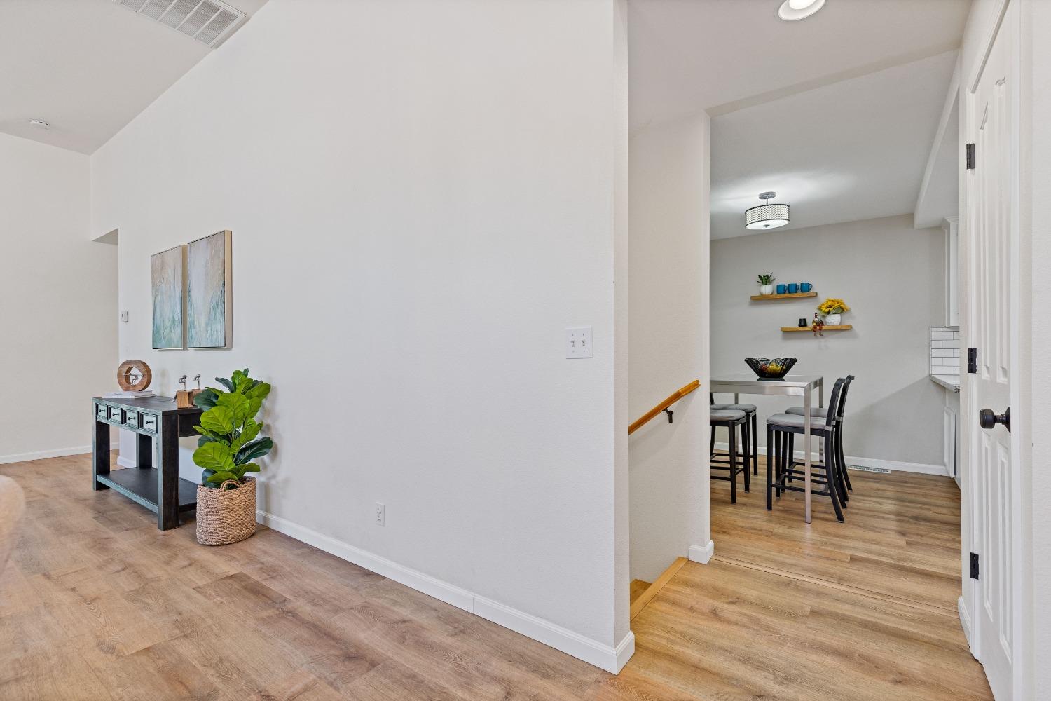 Vistamont Drive, Grass Valley, California image 9