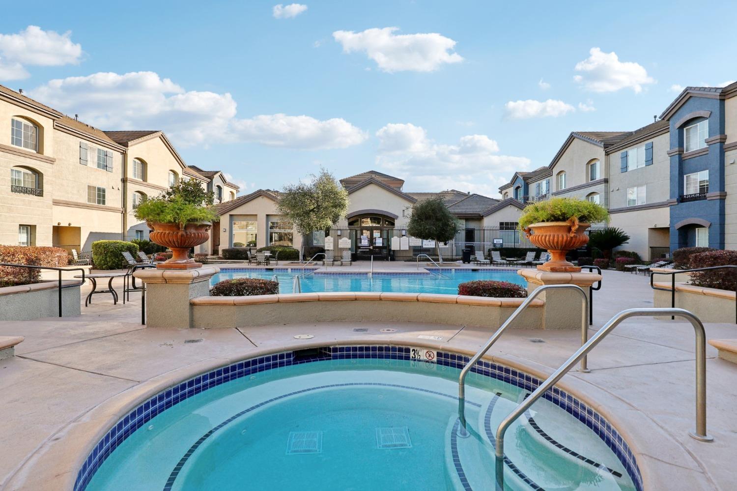 Photo #2: 225042951 Listing 