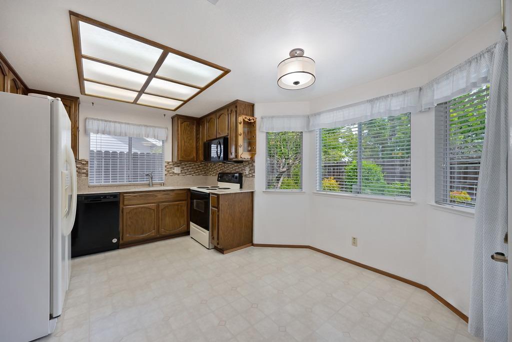 Orwell Drive, Roseville, California image 18